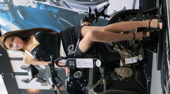 宜兴车型昭熙1 Racingmodel InSoHee 2022 AutoSalonWeek